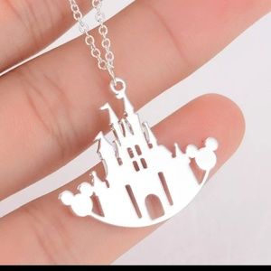 Dysney silver 925 necklace.